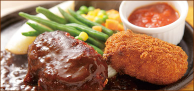 ハンバーグ＆カニクリームコロッケ（トマトソース）